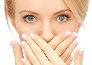 Mik lehetnek a rossz szájszag okai? Hogyan előzhető meg?